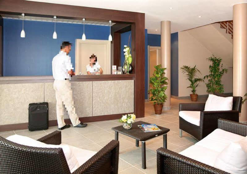 Appart'City Classic Bordeaux Aeroport St Jean D'Illac Saint-Jean-d'Illac Exterior photo